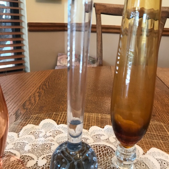 FOUR ANTIQUE BUD VASES - Picture 8 of 15